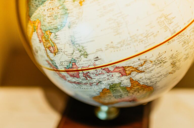 O que é e quais as características da globalização? Geografia para o Enem! 8 O que é e quais as características da globalização? Geografia para o Enem!